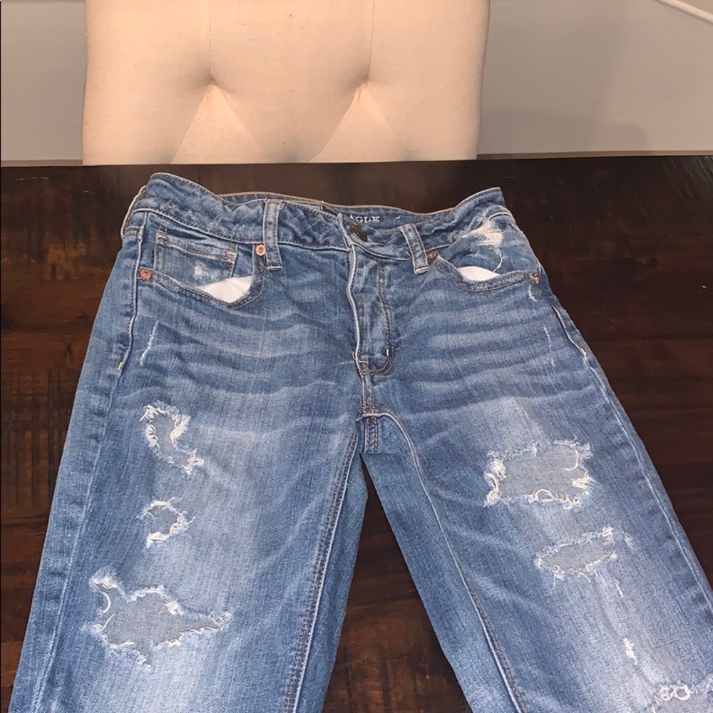 American Eagle ripped Tomgirl jeans